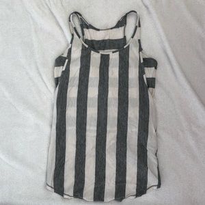 Lululemon Gray & White stripe tank - size 4